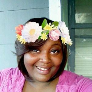 Meet your Posher, Alisha